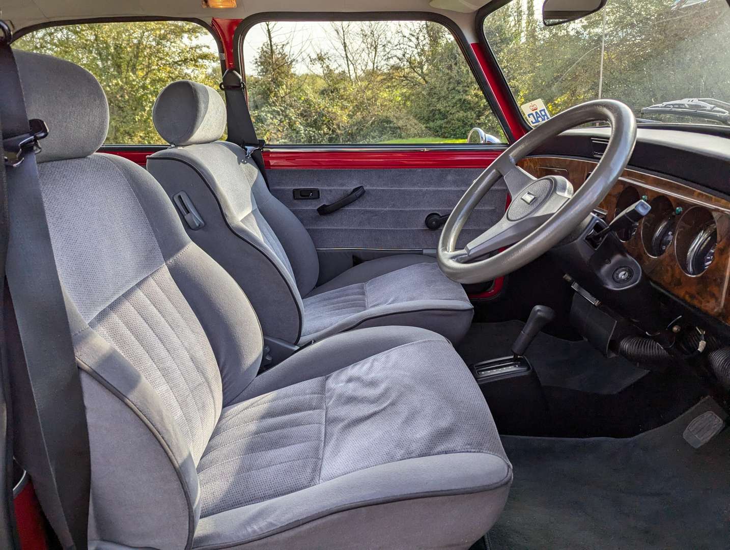 <p>1995 ROVER MINI MAYFAIR AUTO</p>