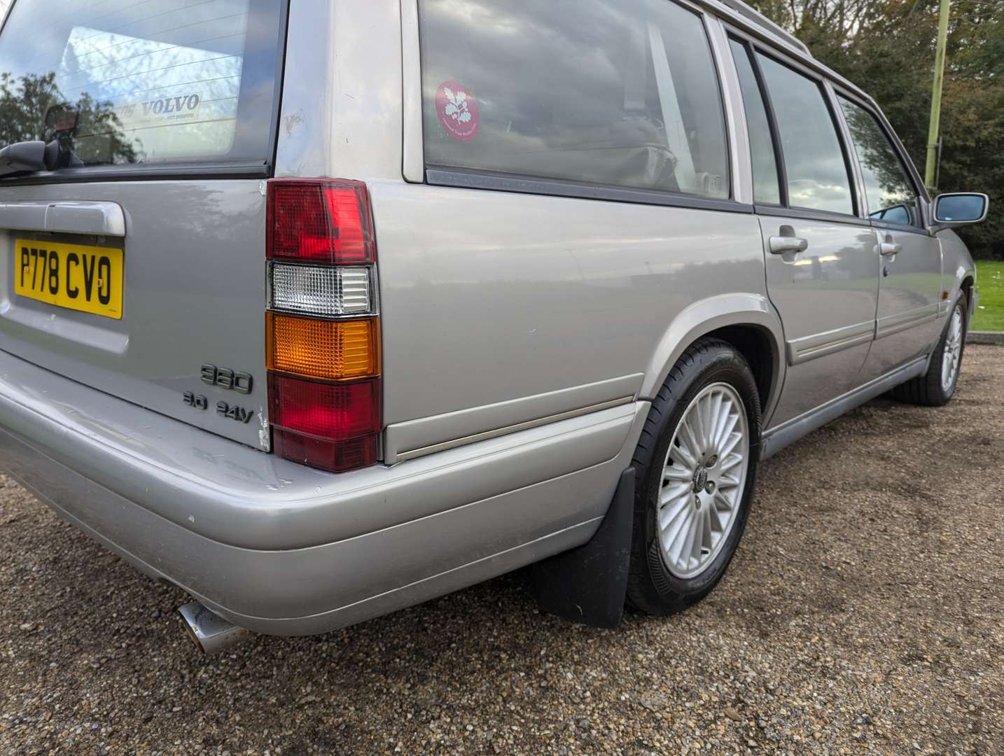 <p>1996 VOLVO 960 24V ESTATE AUTO</p>