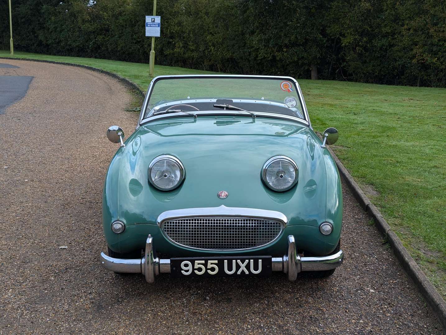 <p>1961 AUSTIN HEALEY SPRITE FROGEYE &nbsp;</p>