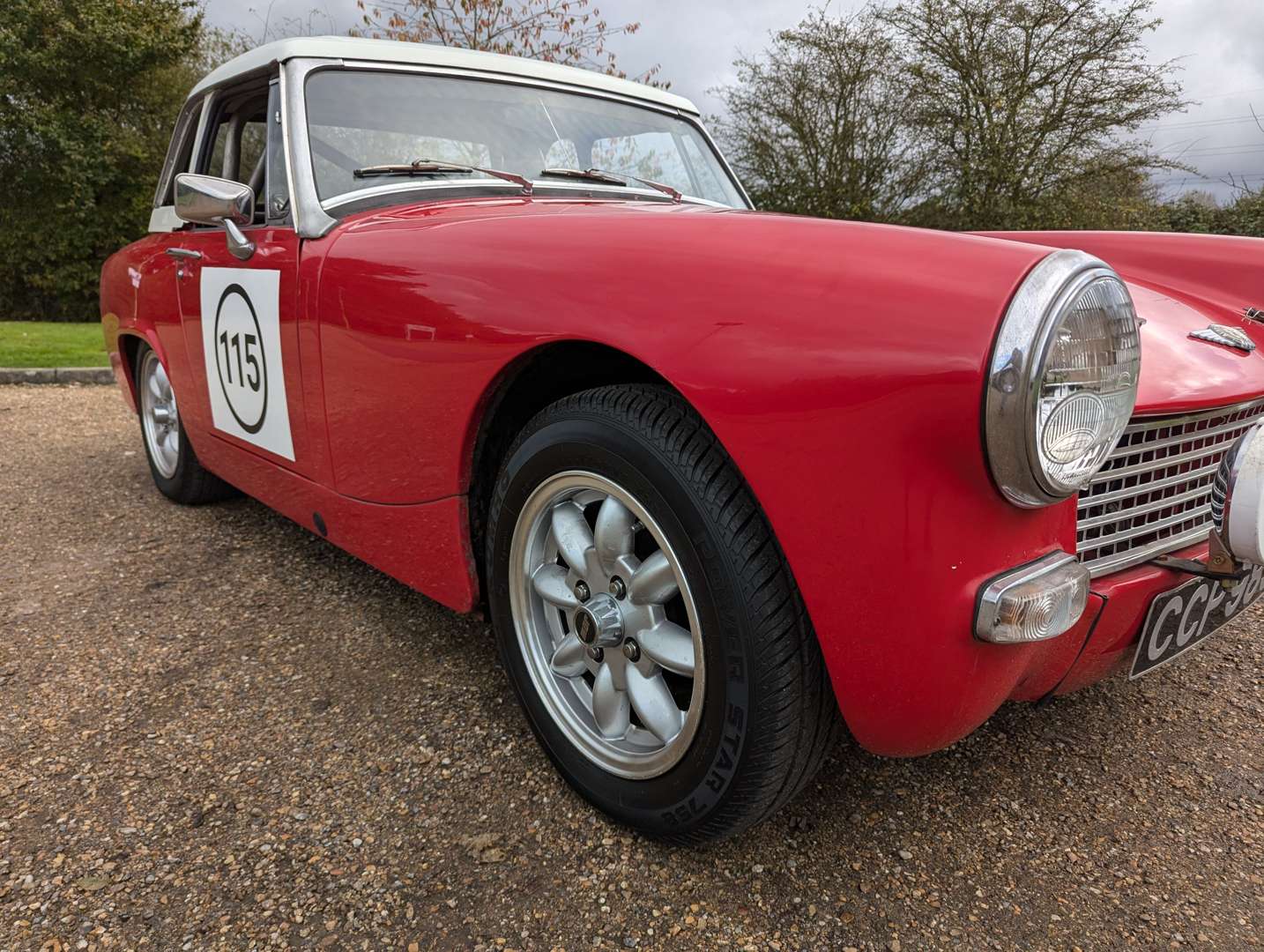 <p>1965 AUSTIN HEALEY SPRITE</p>