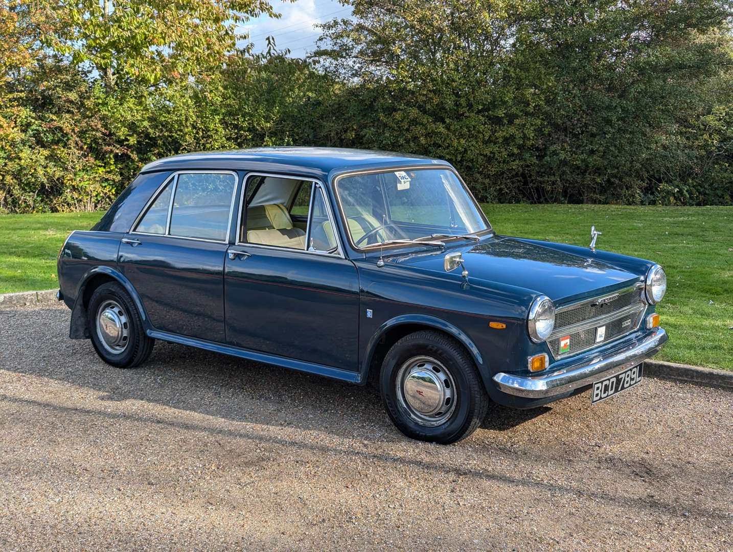 <p>1972 AUSTIN 1300 AUTO</p>