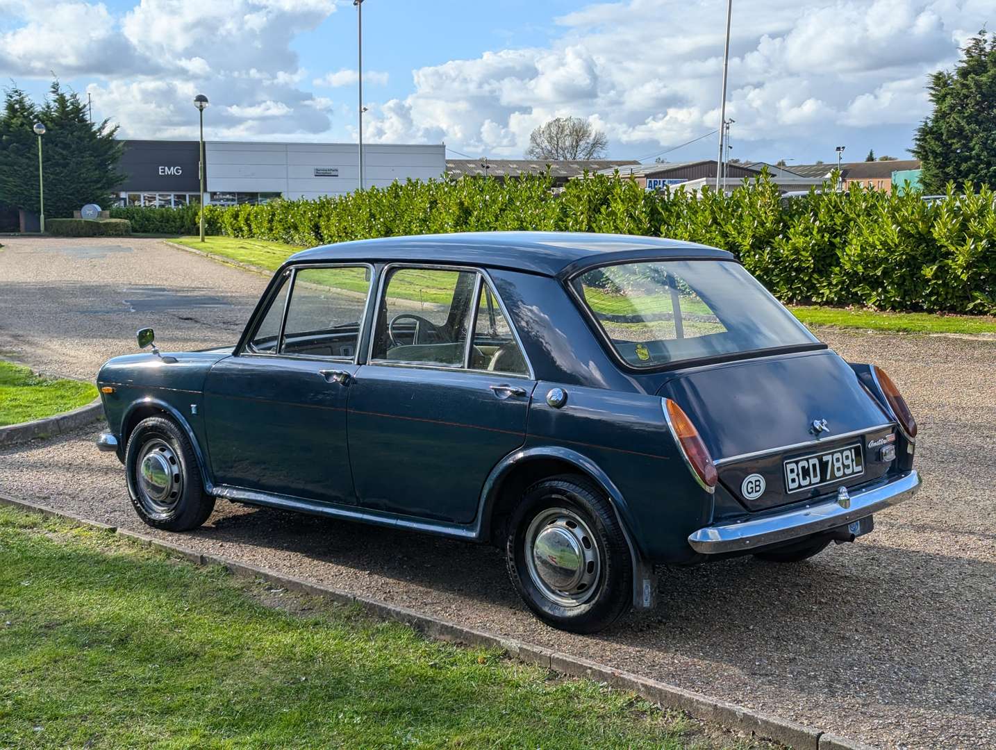 <p>1972 AUSTIN 1300 AUTO</p>