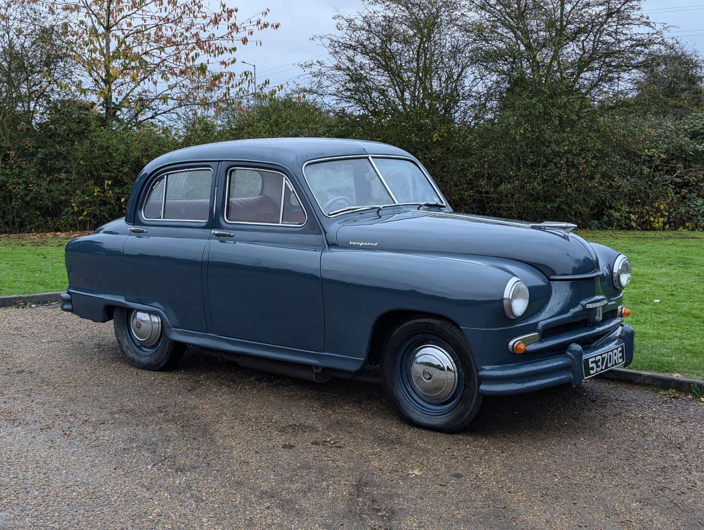 <p>1954 STANDARD VANGUARD</p>