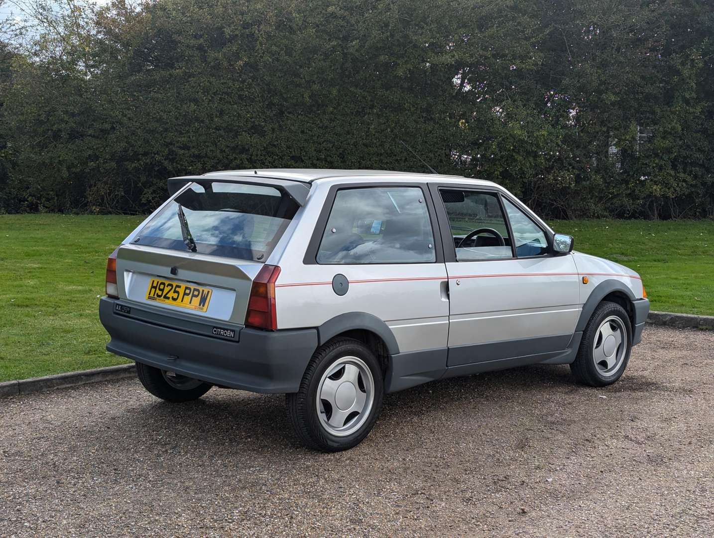 <p>1990 CITROEN AX GT</p>