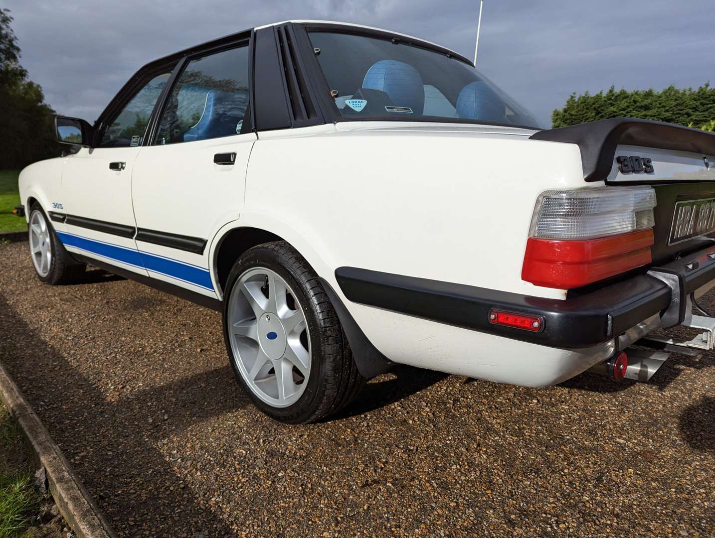 <p>1983 FORD CORTINA 3.0 MKV</p>