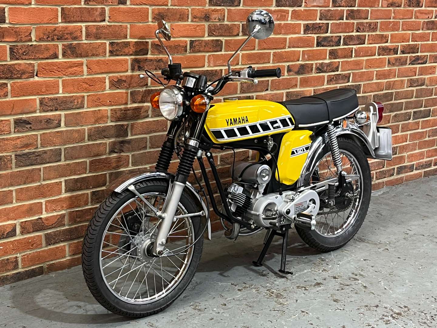 <p>1977 YAMAHA FS1E DX</p>