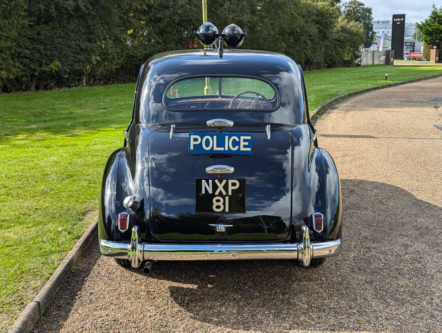 <p>1953 WOLSELEY 6/80 SALOON</p>