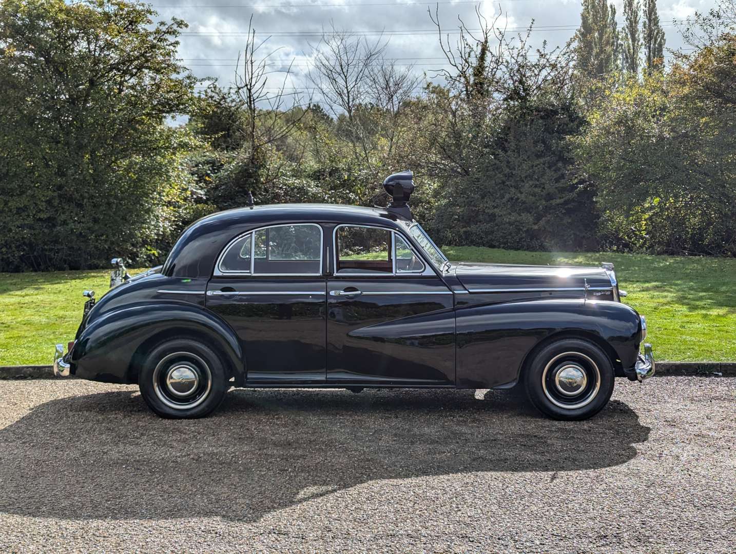 <p>1953 WOLSELEY 6/80 SALOON</p>