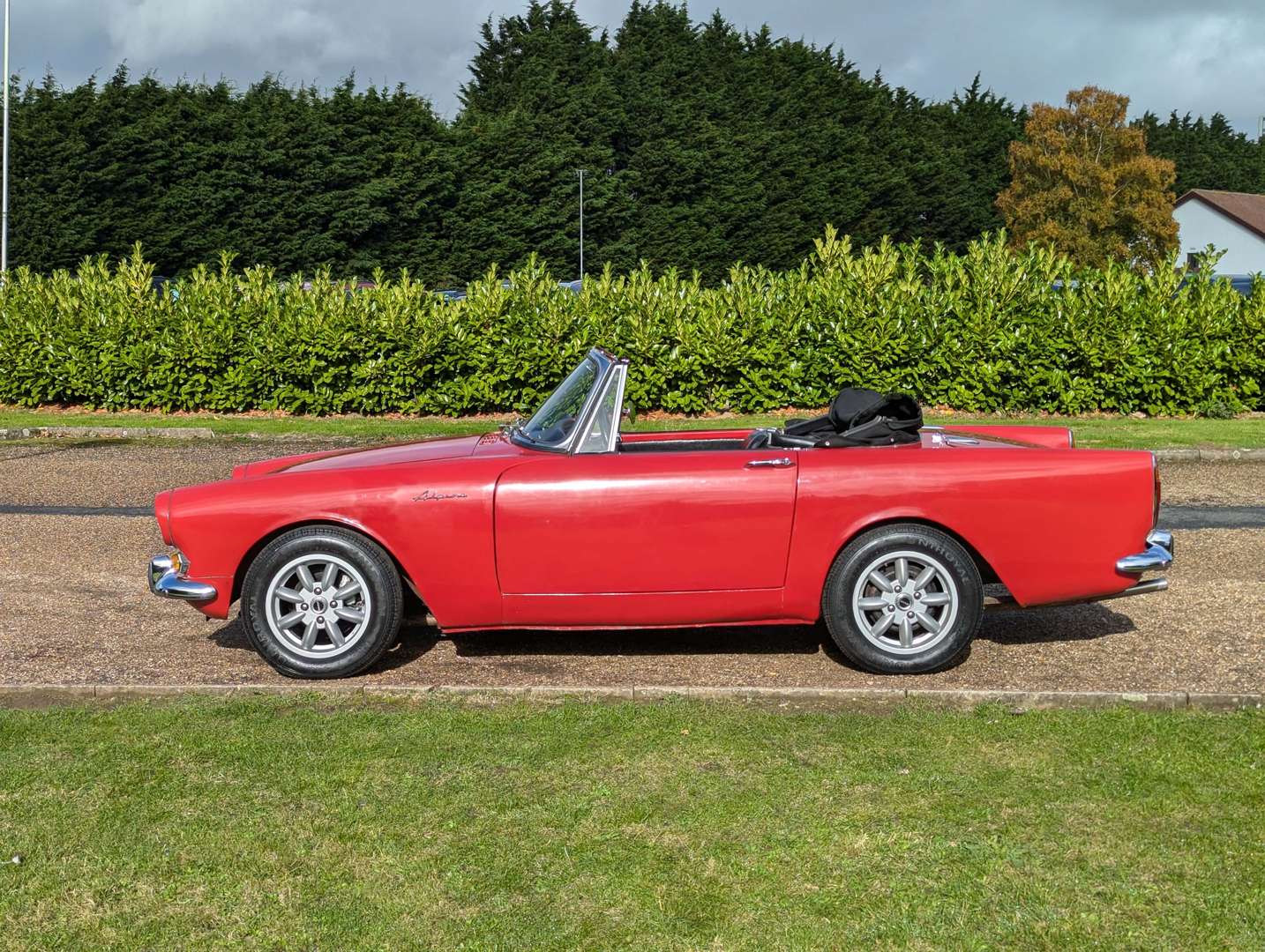 <p>1964 SUNBEAM ALPINE 2.8 V6&nbsp;</p>