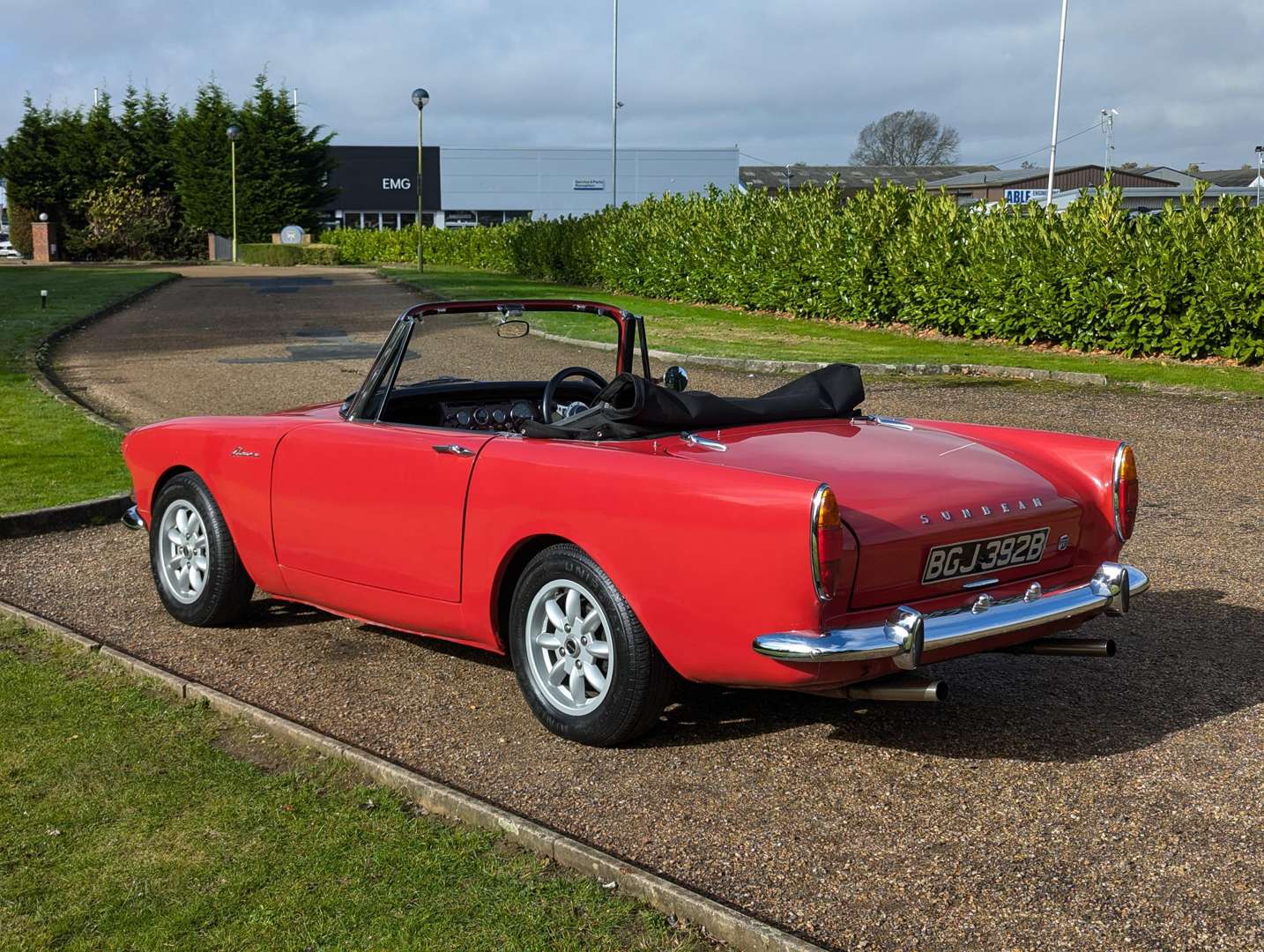 <p>1964 SUNBEAM ALPINE 2.8 V6&nbsp;</p>