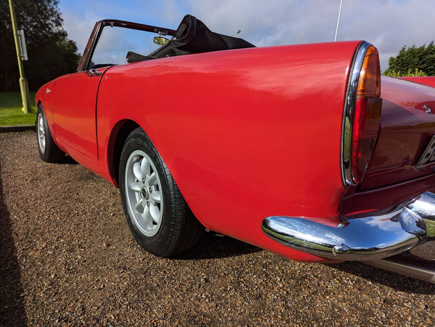 <p>1964 SUNBEAM ALPINE 2.8 V6&nbsp;</p>