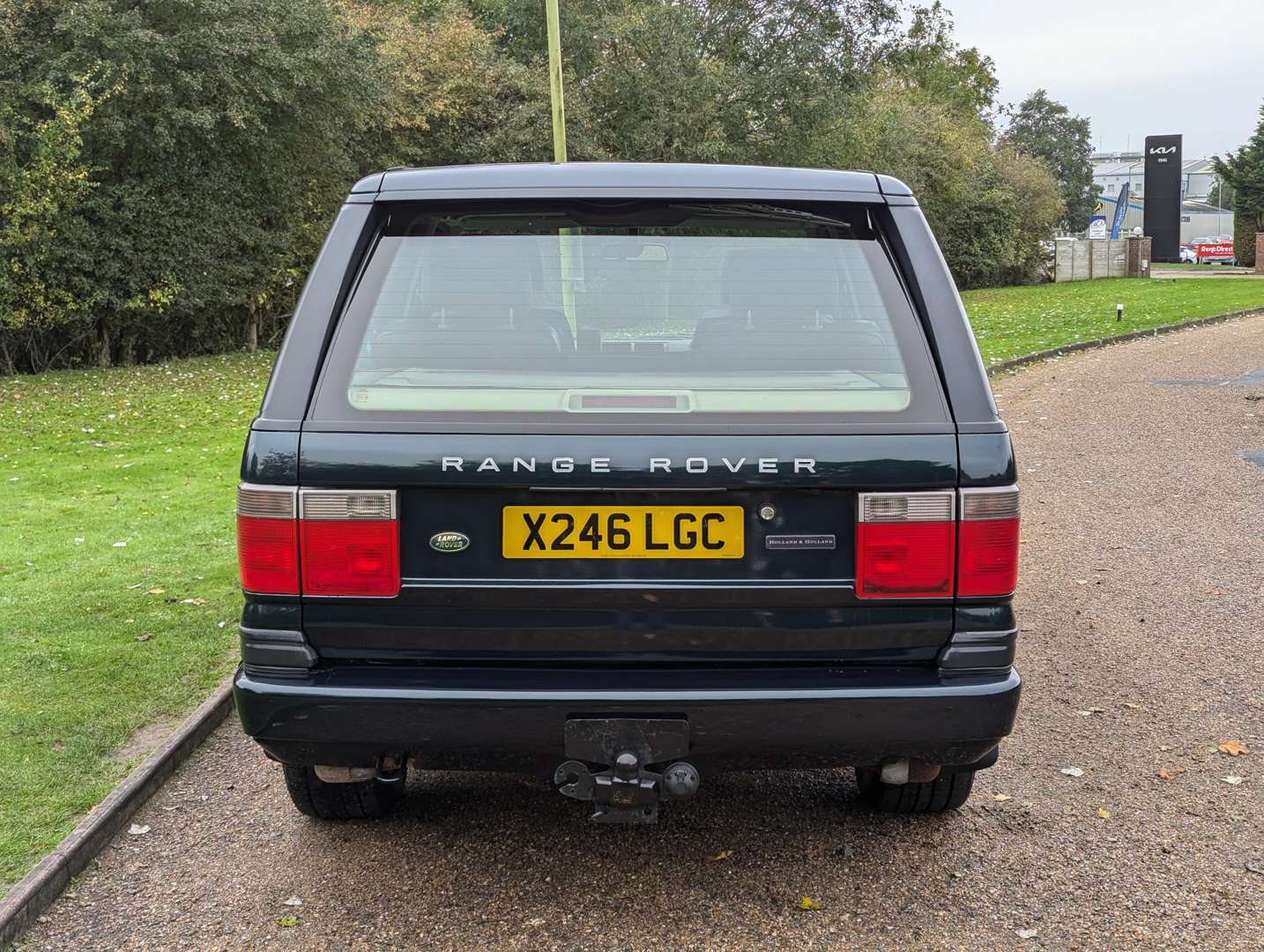 <p>2000 RANGE ROVER 4.6HSE HOLLAND & HOLLAND AUTO</p>