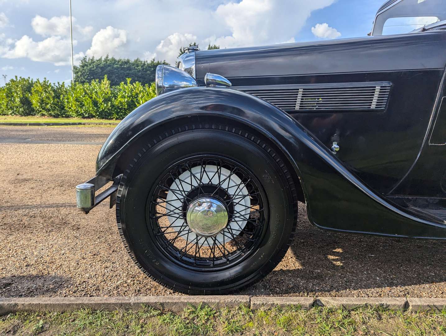 <p>1937 ROVER P2 10</p>