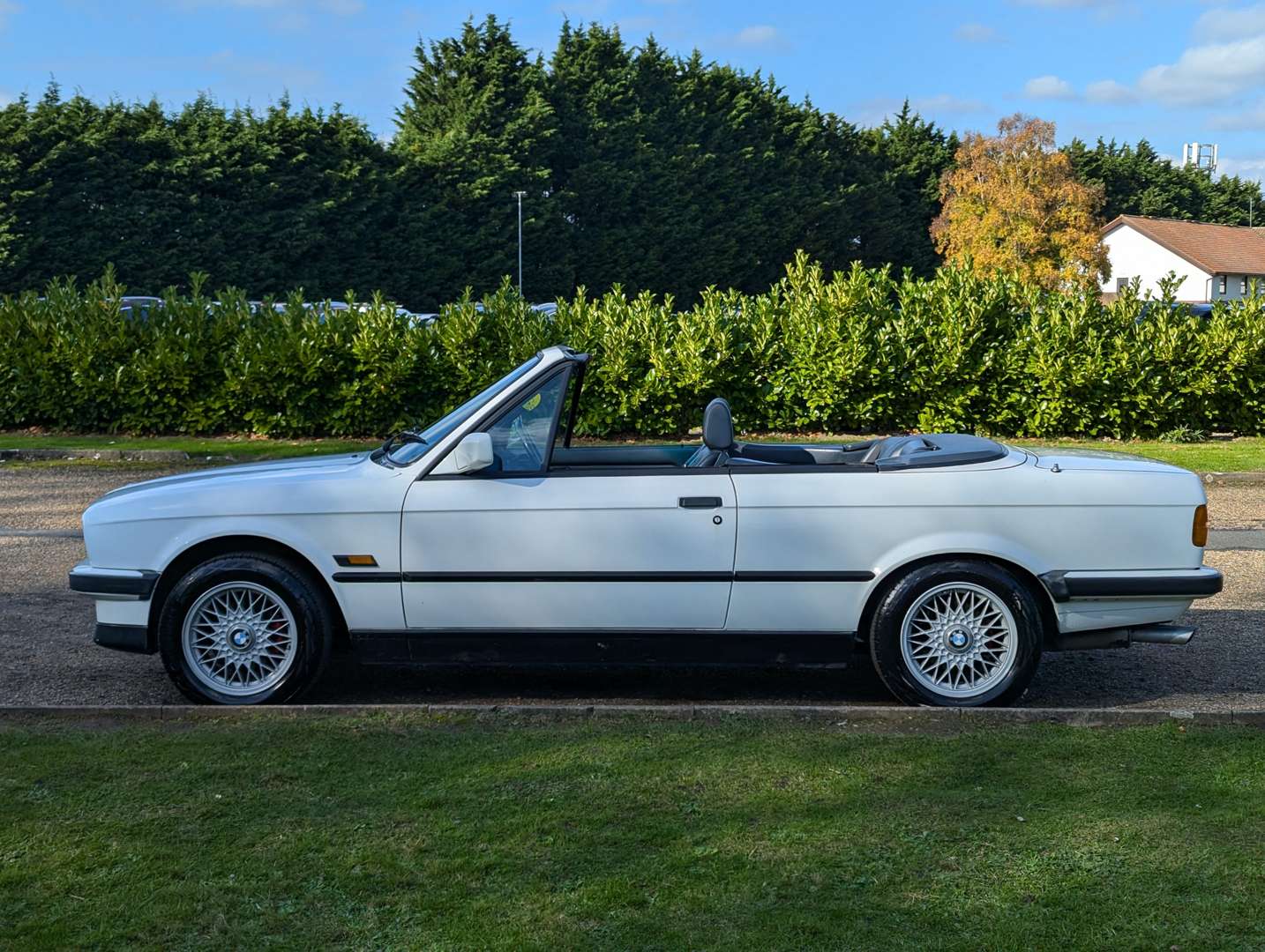 <p>1990 BMW E30 325I CABRIOLET AUTO</p>