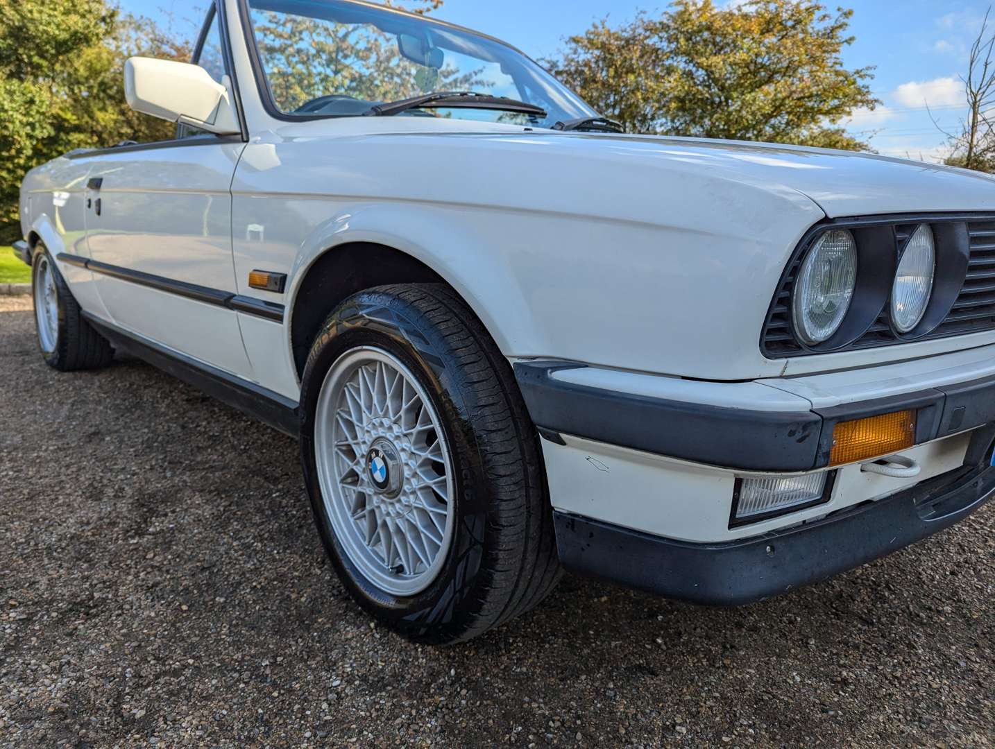 <p>1990 BMW E30 325I CABRIOLET AUTO</p>