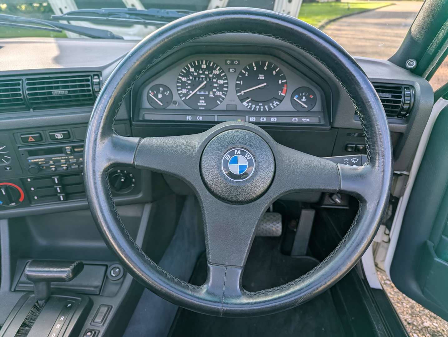 <p>1990 BMW E30 325I CABRIOLET AUTO</p>