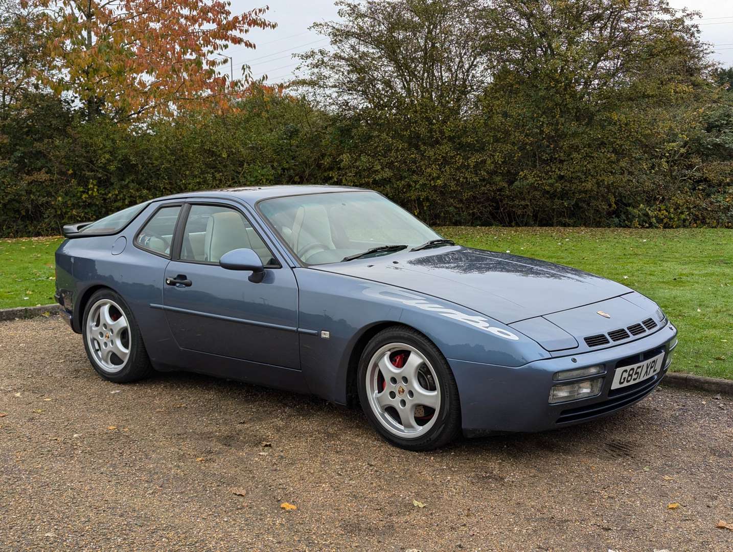 <p>1990 PORSCHE 944 TURBO</p>