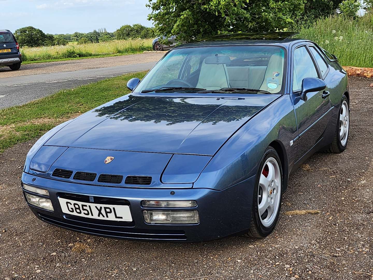 <p>1990 PORSCHE 944 TURBO</p>