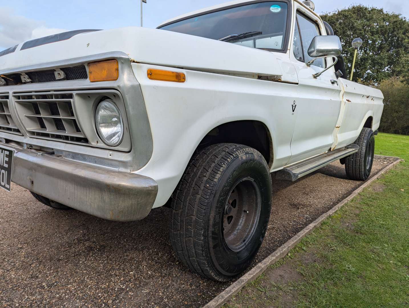 <p>1973 FORD F250 PICK-UP</p>