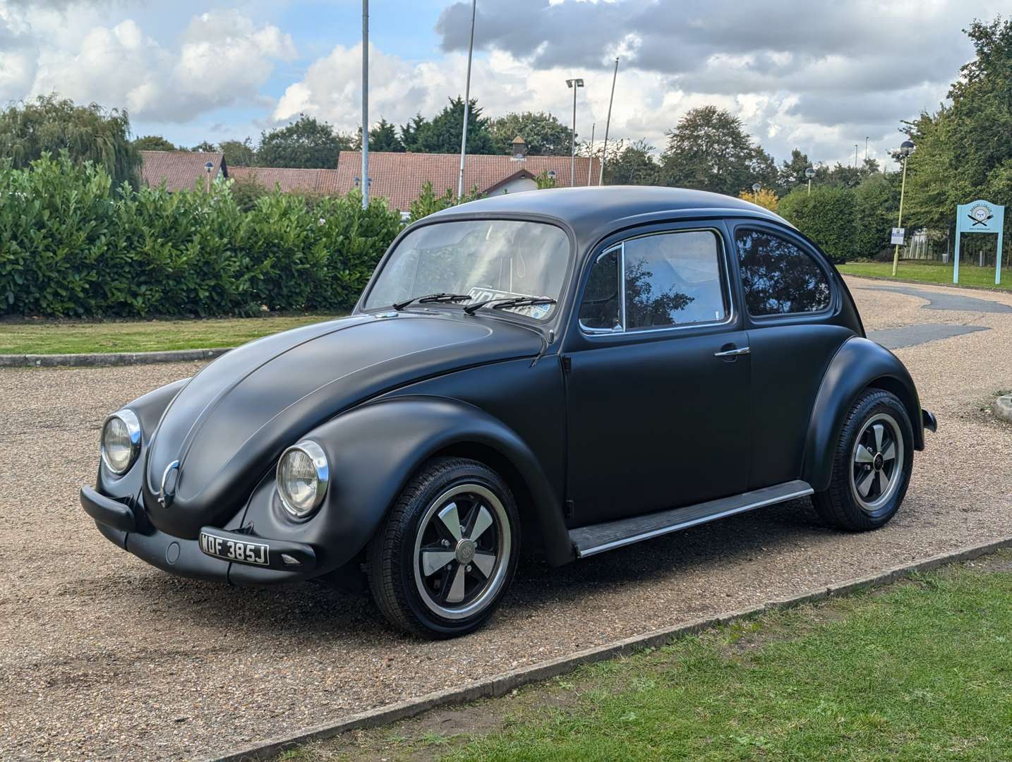 <p>1971 VW BEETLE</p>