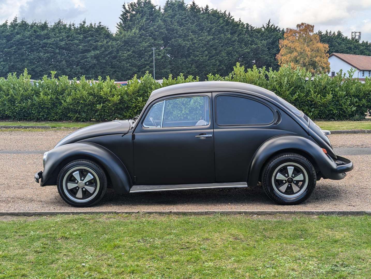 <p>1971 VW BEETLE</p>