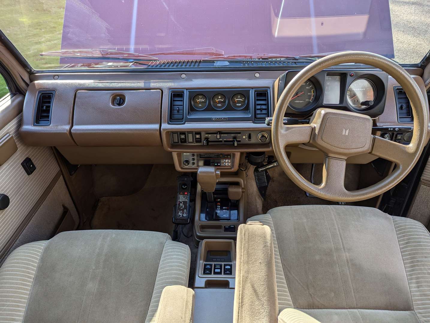 <p>1992 ISUZU TROOPER SWB</p>