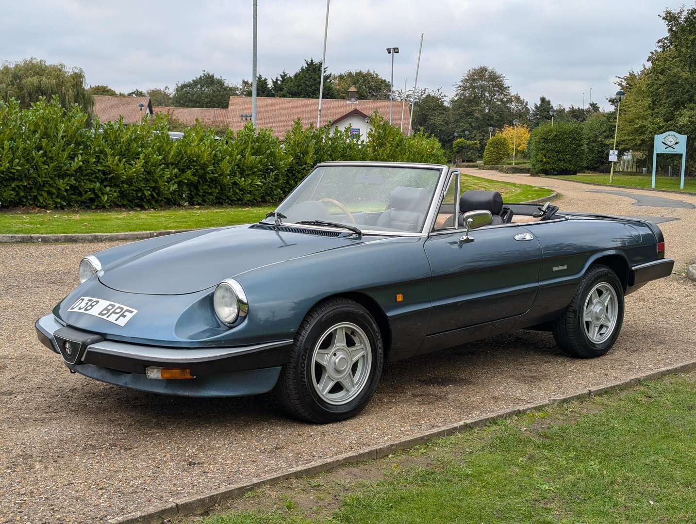 <p>1987 ALFA ROMEO 2000 SPIDER</p>