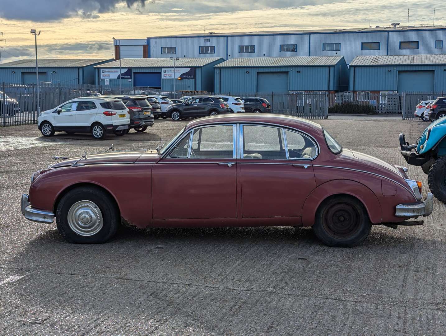 <p>1967 JAGUAR 3.8 MKII</p>