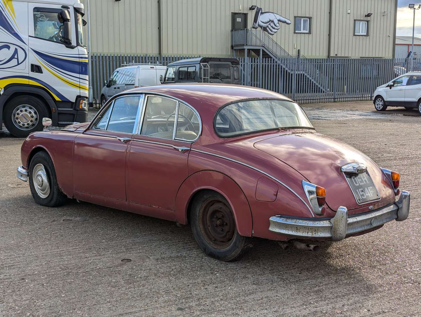 <p>1967 JAGUAR 3.8 MKII</p>