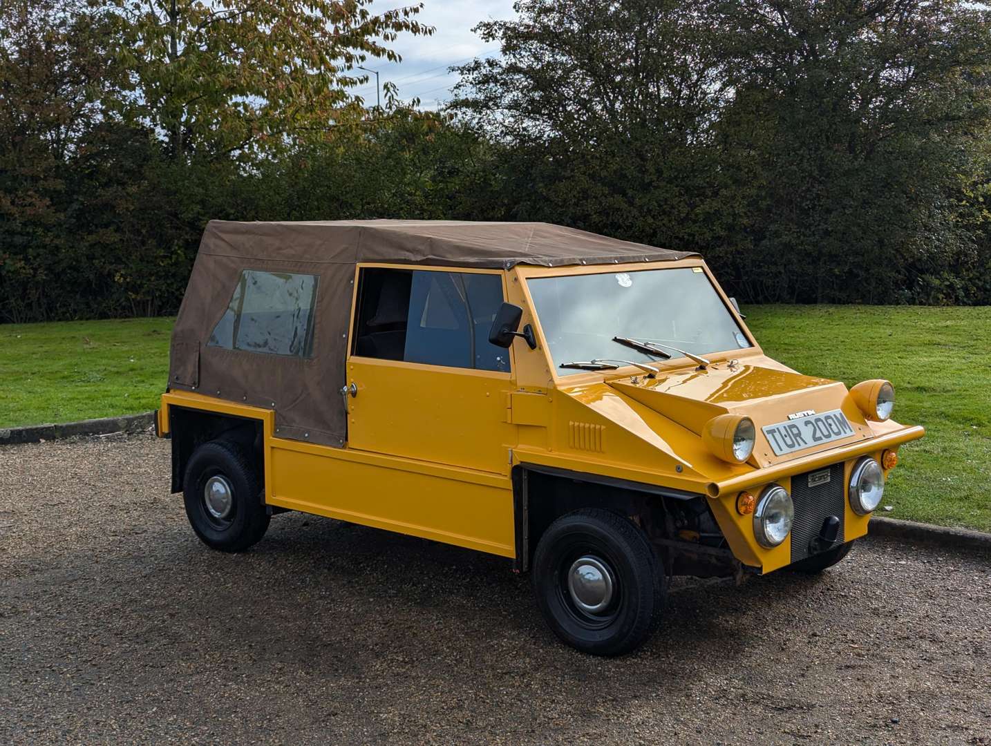 <p>1973 AUSTIN MINI SCAMP MKI</p>