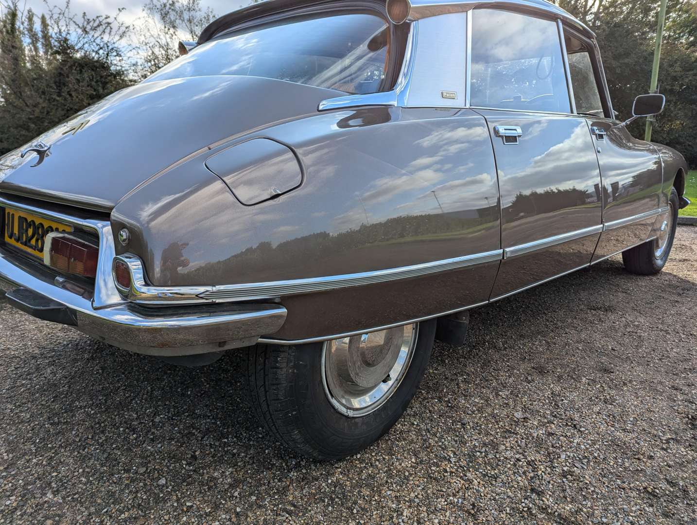 <p>1974 CITROEN DS23 PALLAS</p>