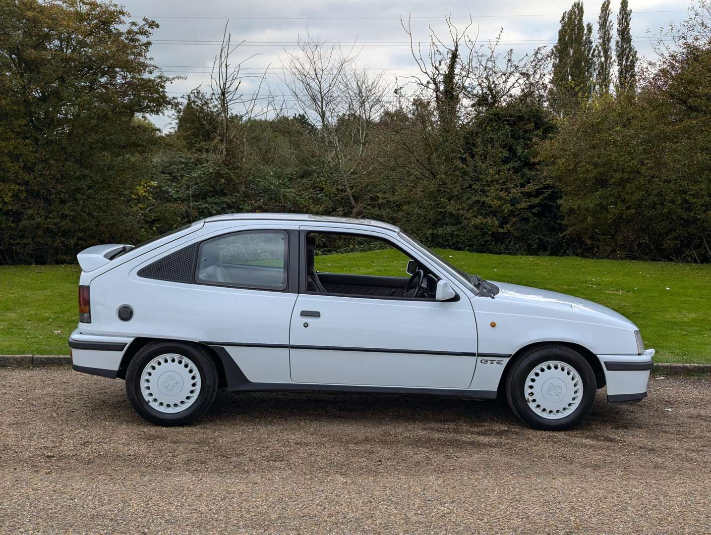 <p>1990 VAUXHALL ASTRA GTE 16V</p>