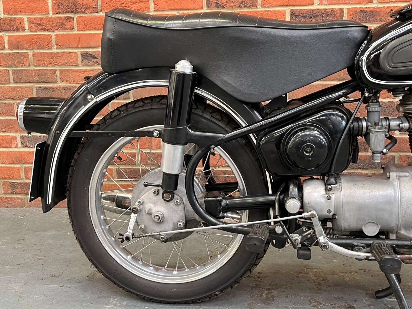 <p>1957 BMW R26</p>