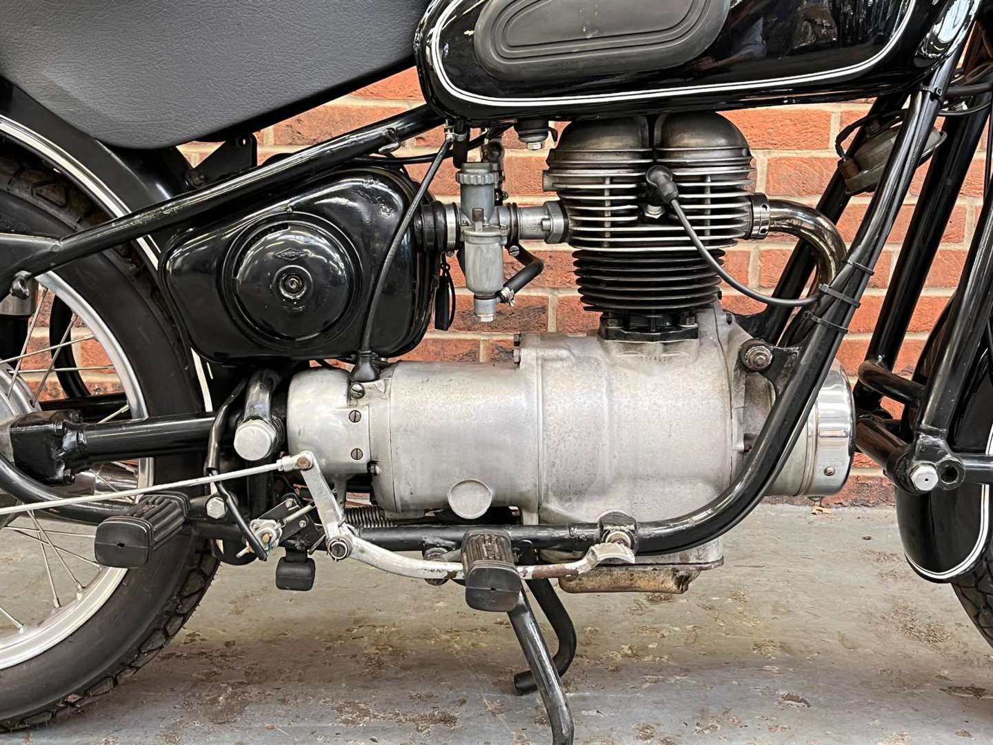 <p>1957 BMW R26</p>