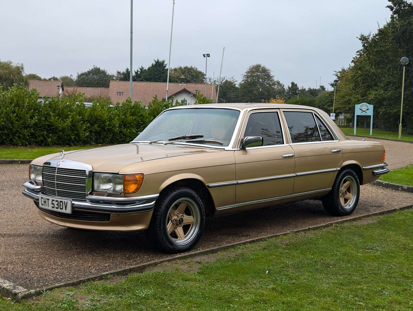 <p>1980 MERCEDES 450 SEL 6.9 AUTO</p>