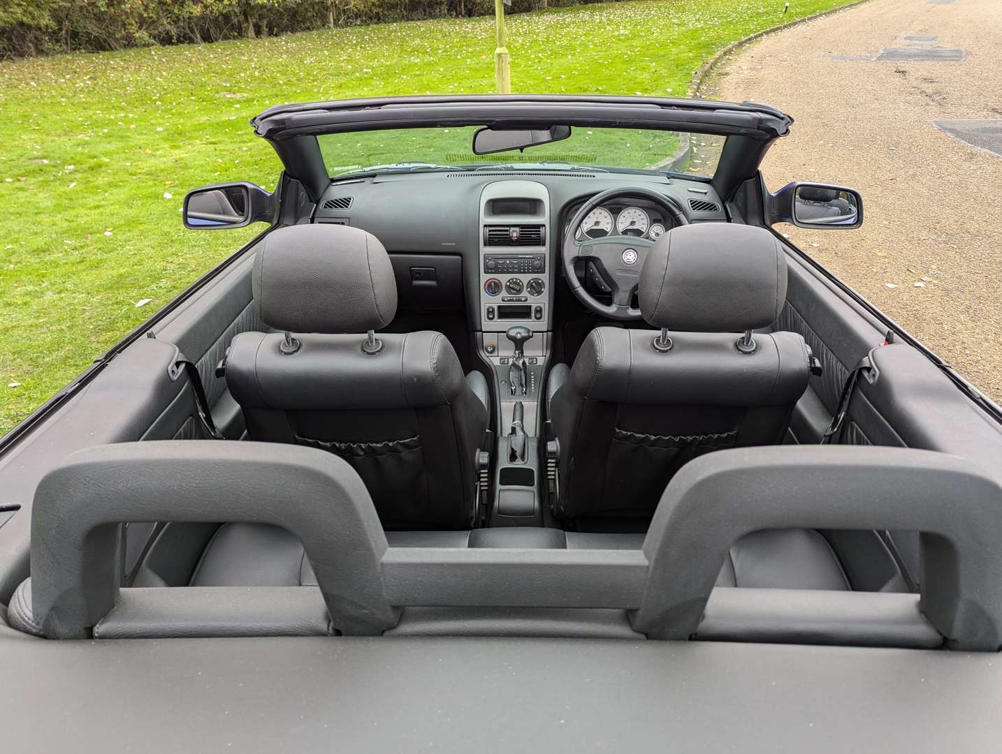 <p>2004 VAUXHALL ASTRA COUPE CONVERTIBLE AUTO</p>