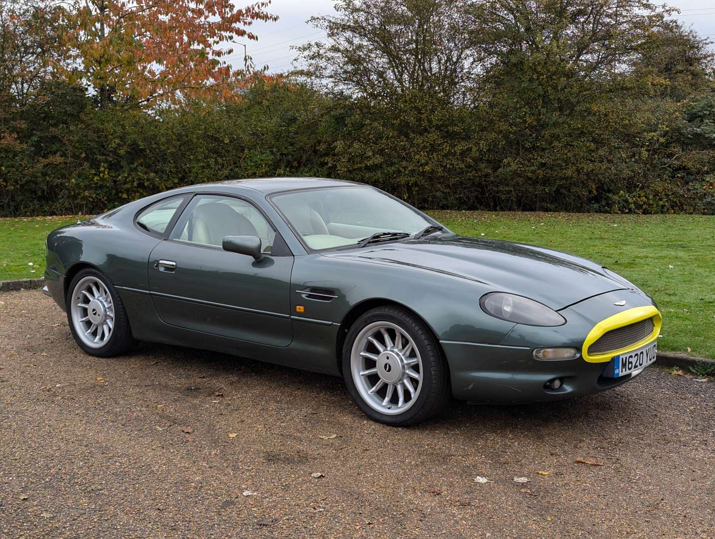 <p>1995 ASTON MARTIN DB7 COUPE</p>