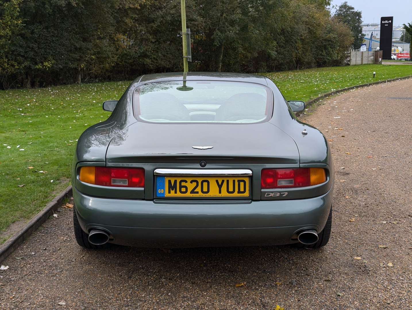 <p>1995 ASTON MARTIN DB7 COUPE</p>