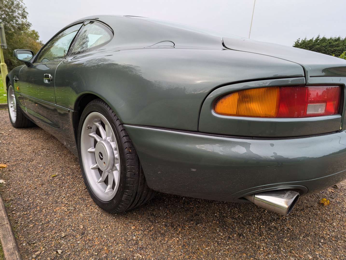 <p>1995 ASTON MARTIN DB7 COUPE</p>