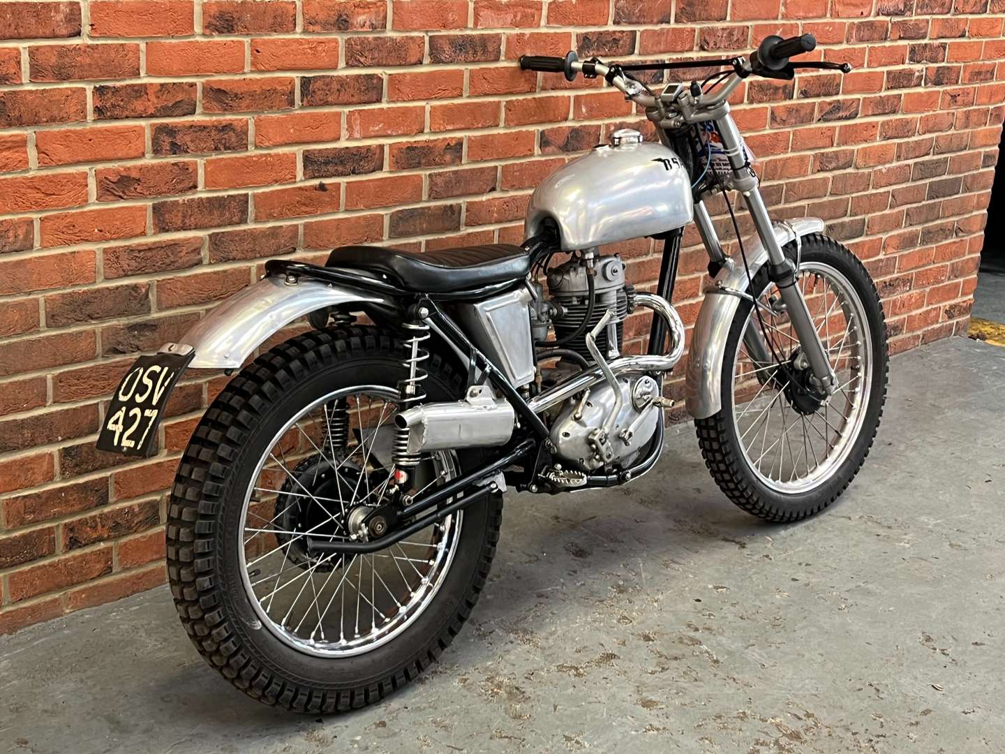 <p>1959 BSA C15 TRIALS</p>