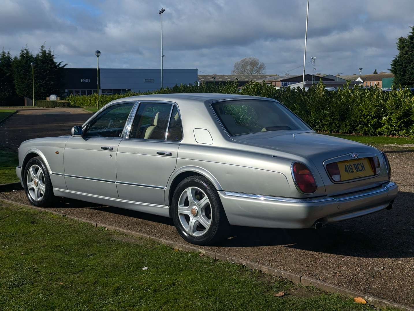 <p>1999 BENTLEY ARNAGE</p>