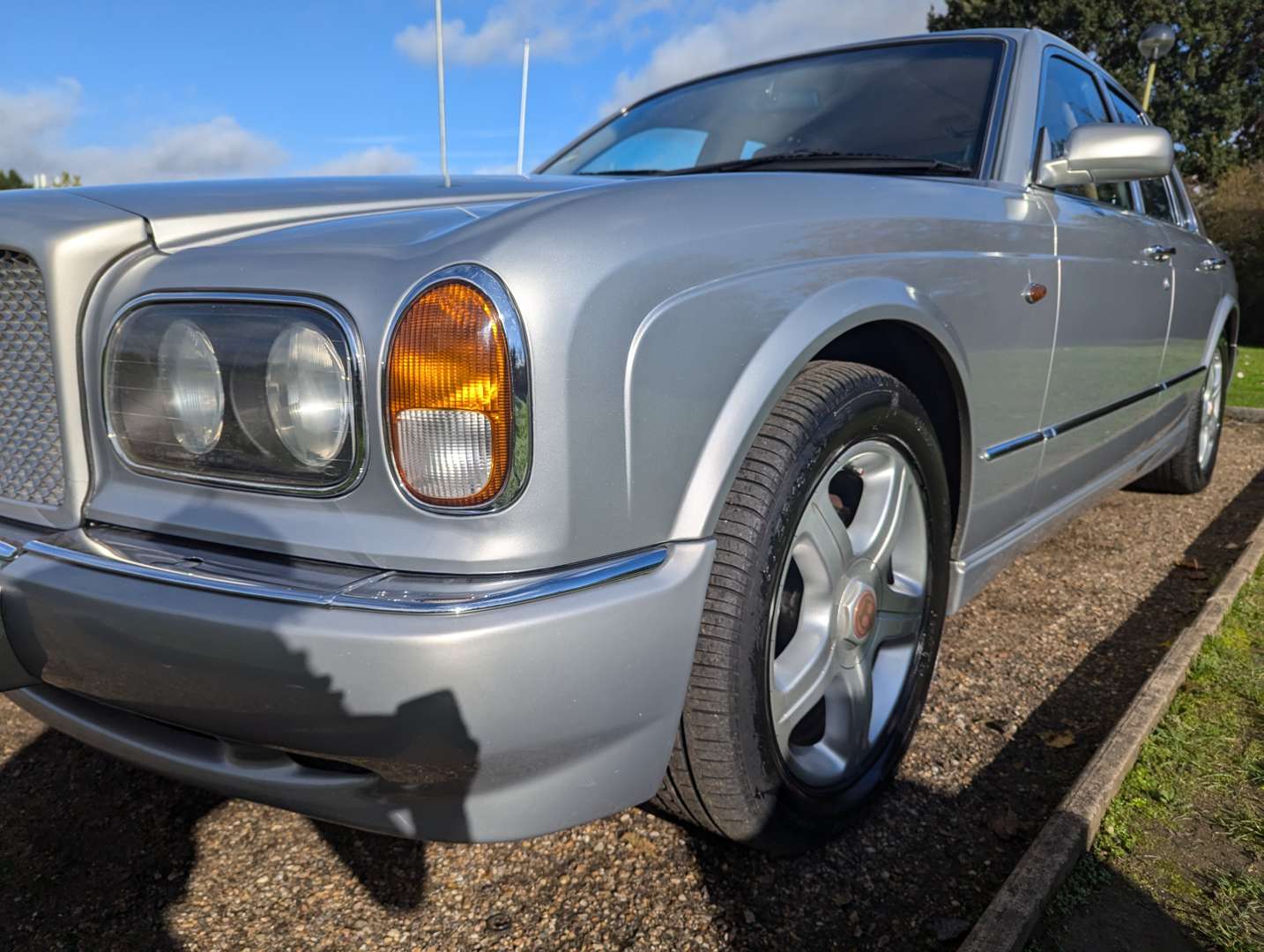 <p>1999 BENTLEY ARNAGE</p>