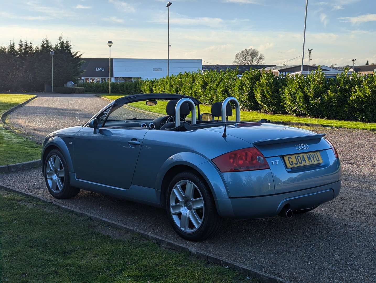 <p>2004 AUDI TT 1.8 ROADSTER (150 BHP)</p>