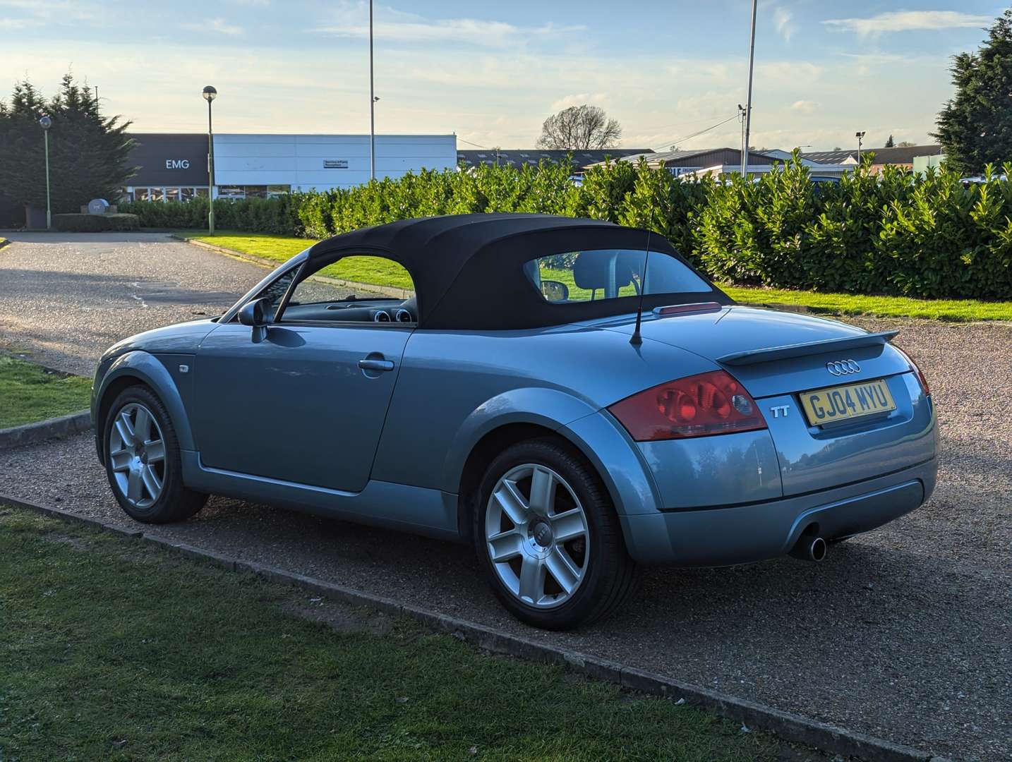 <p>2004 AUDI TT 1.8 ROADSTER (150 BHP)</p>