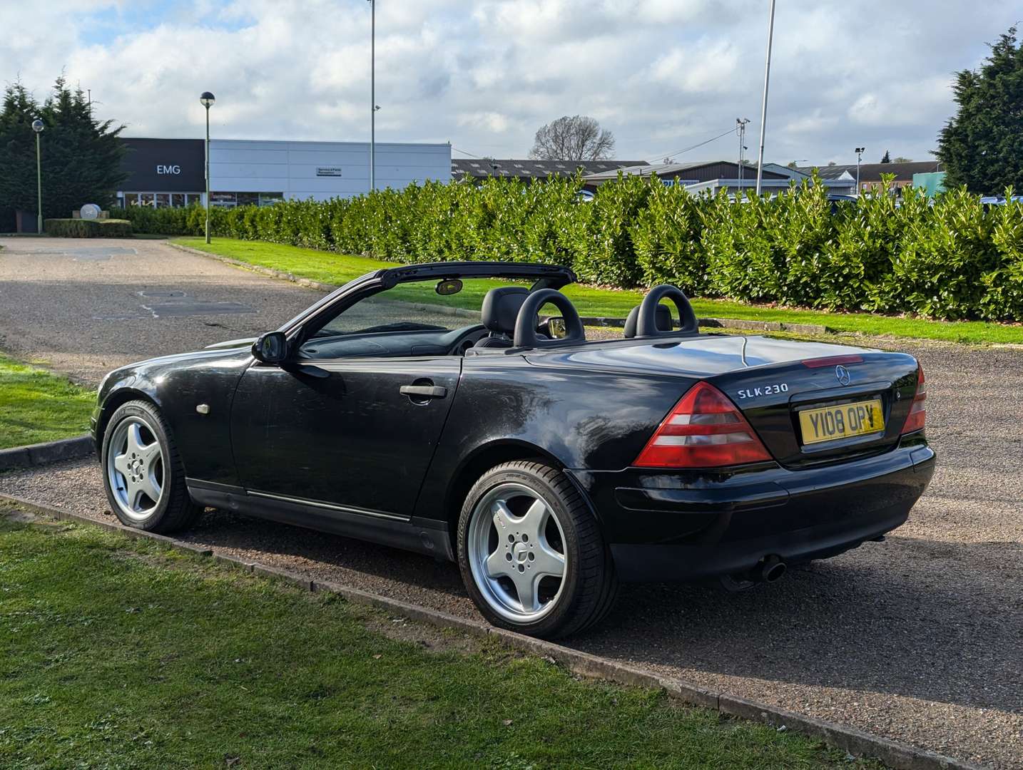 <p>2001 MERCEDES SLK 230 KOMPRESSOR</p>