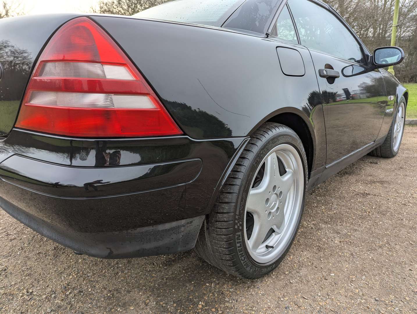 <p>2001 MERCEDES SLK 230 KOMPRESSOR</p>