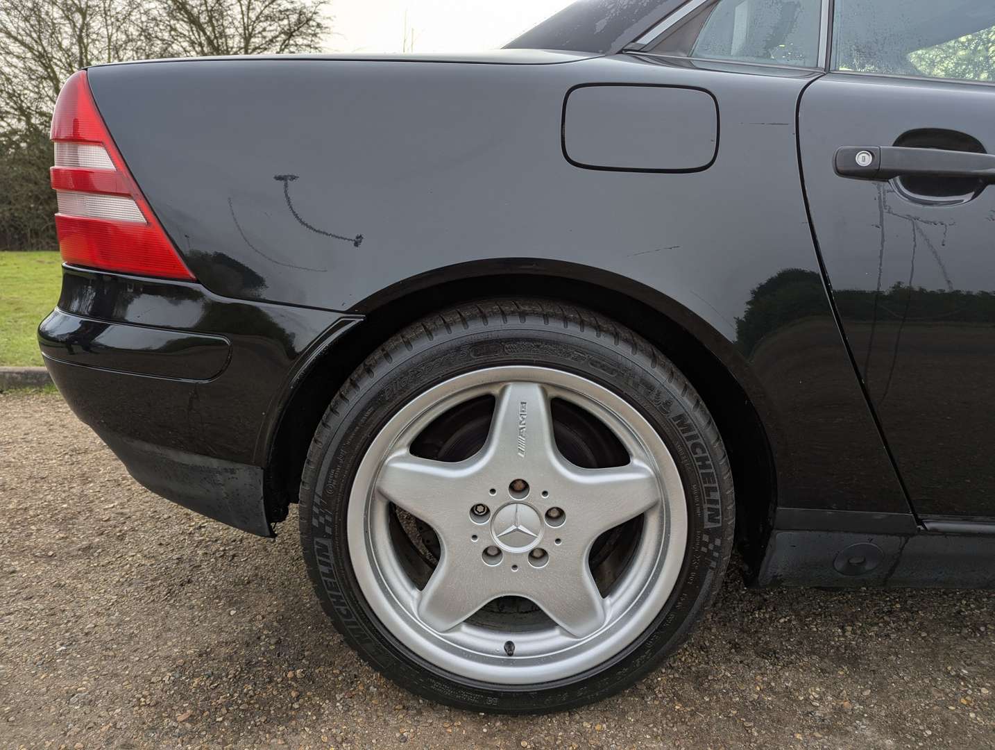 <p>2001 MERCEDES SLK 230 KOMPRESSOR</p>