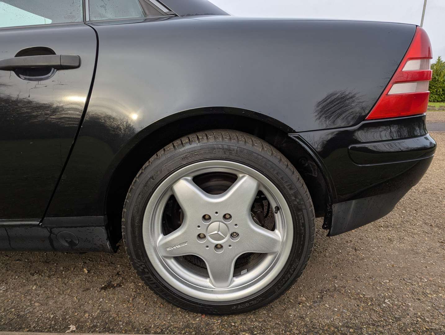 <p>2001 MERCEDES SLK 230 KOMPRESSOR</p>