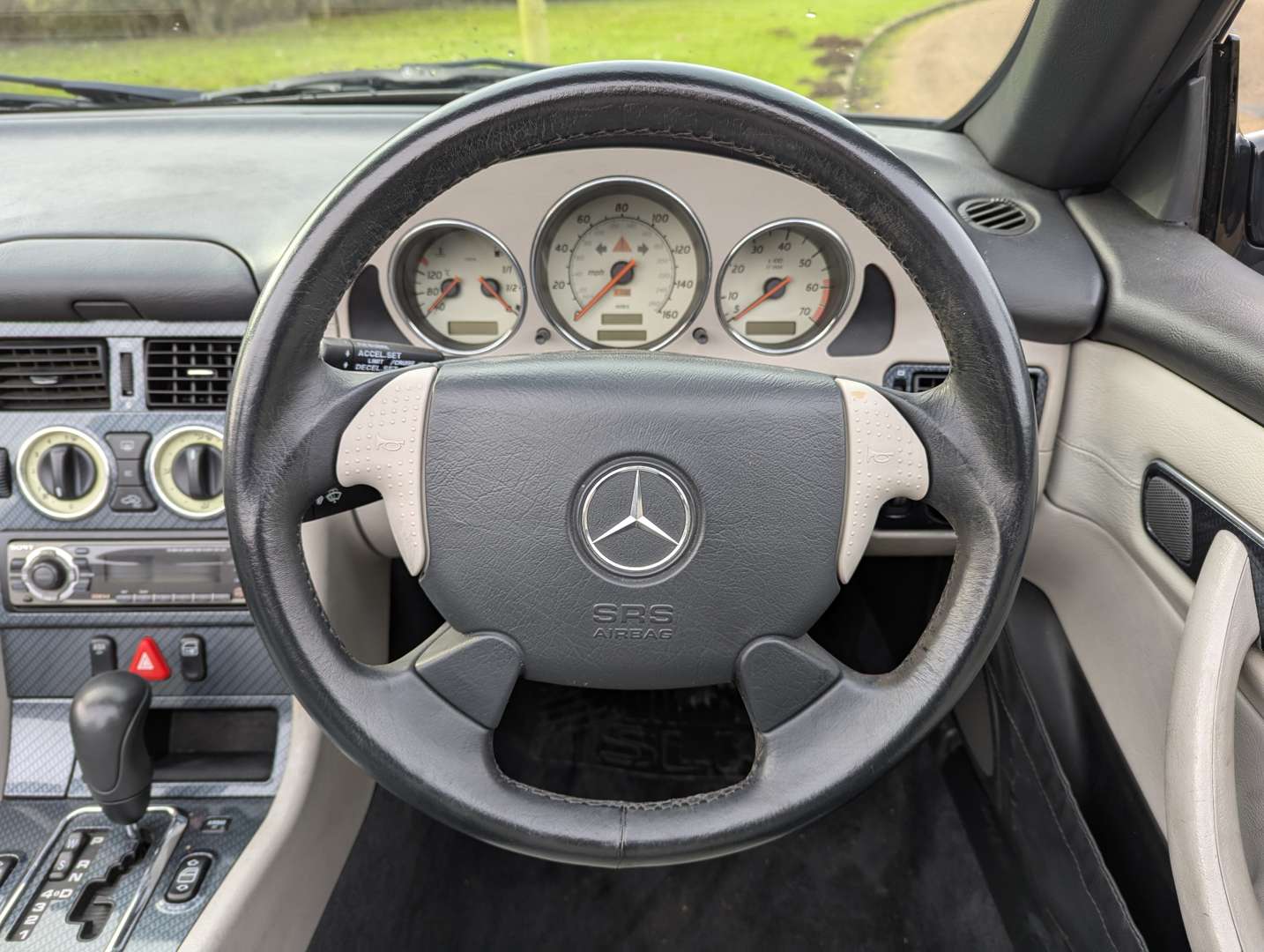 <p>2001 MERCEDES SLK 230 KOMPRESSOR</p>