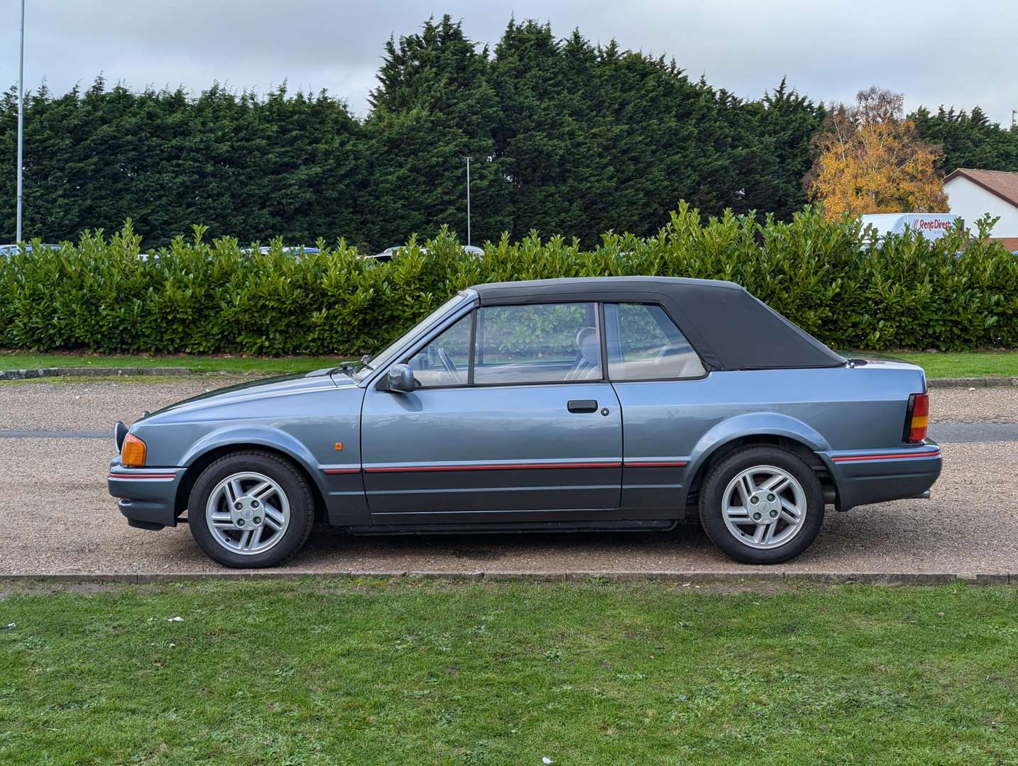 <p>1989 FORD ESCORT 1.6I CABRIOLET</p>